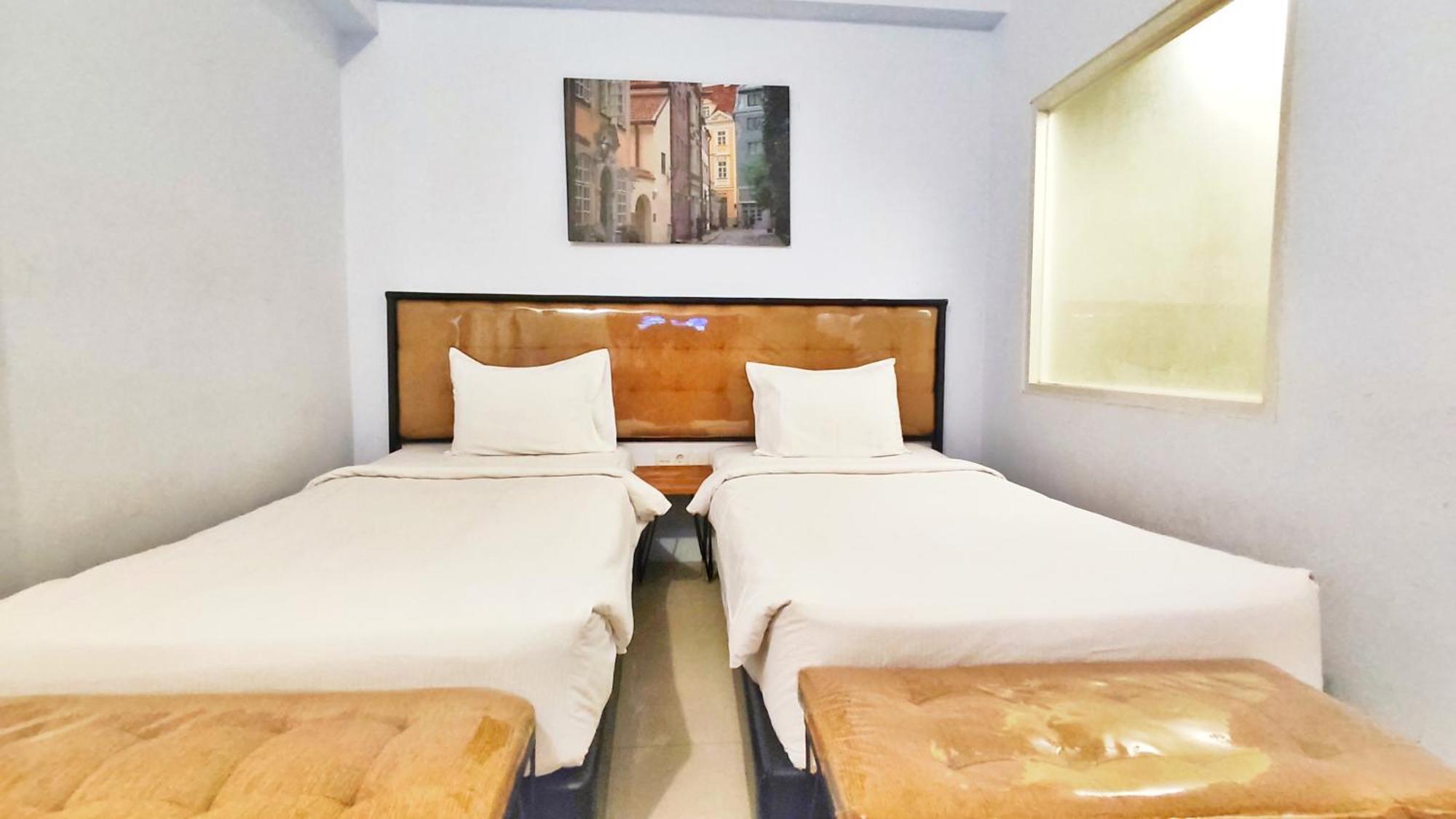 Votel Hotel Charis Tuban Tuban  Luaran gambar