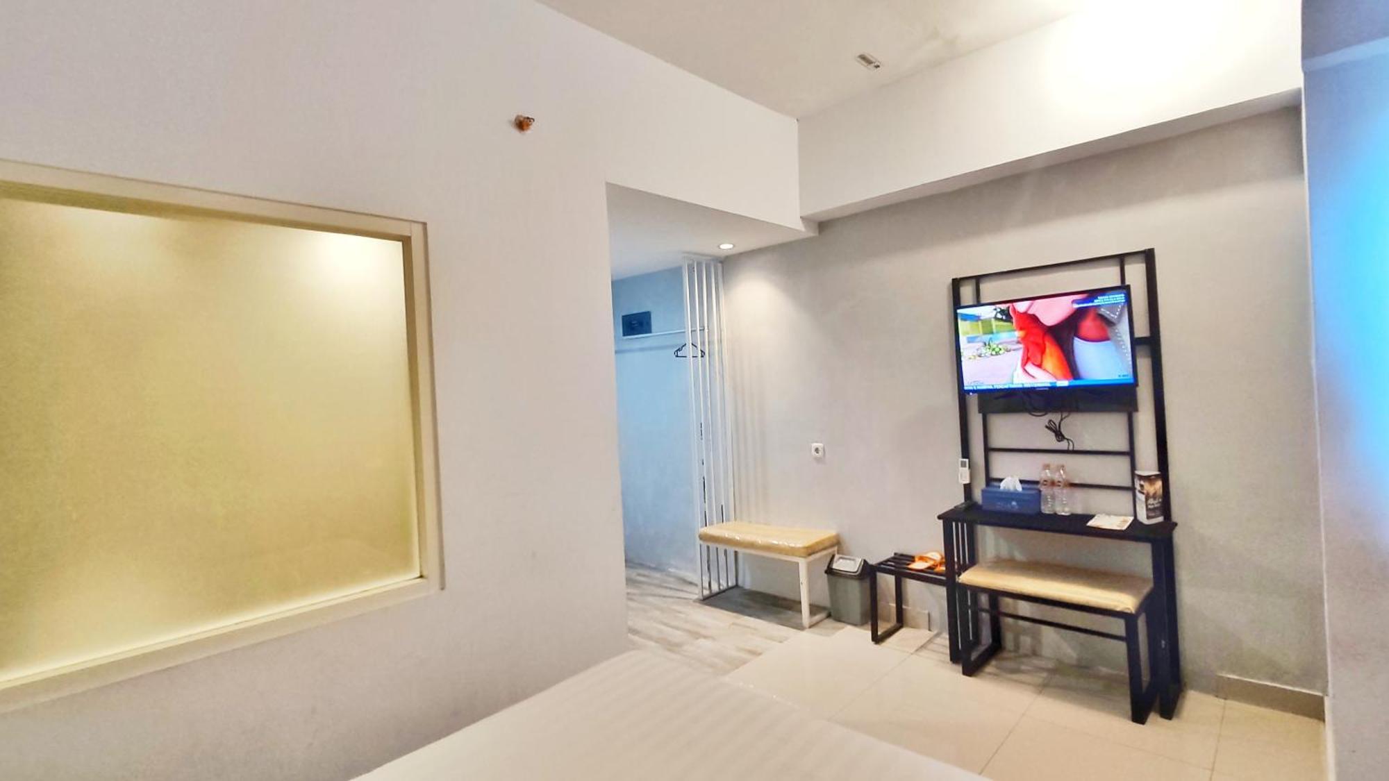 Votel Hotel Charis Tuban Tuban  Luaran gambar